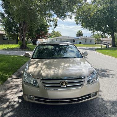 Beige 2006 Toyota Avalon Touring