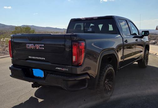 2022 GMC Sierra 1500 AT4X