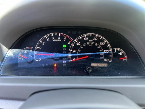 Gray 2005 Toyota Camry LE