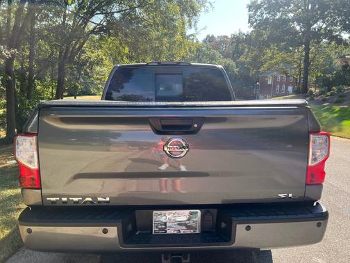 2018 Nissan Titan SL