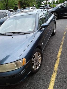 Blue 2006 Volvo S60 2.5T