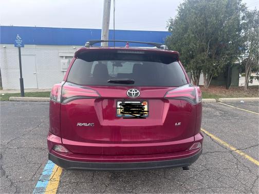 2018 Toyota RAV4 LE