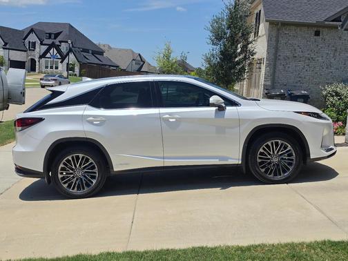 White 2021 Lexus RX 450h Base