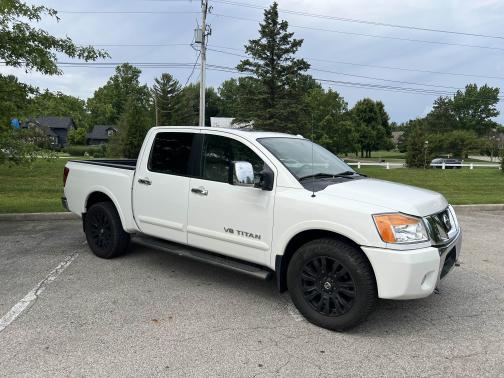 2012 Nissan Titan SL