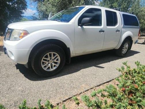 White 2017 Nissan Frontier SV
