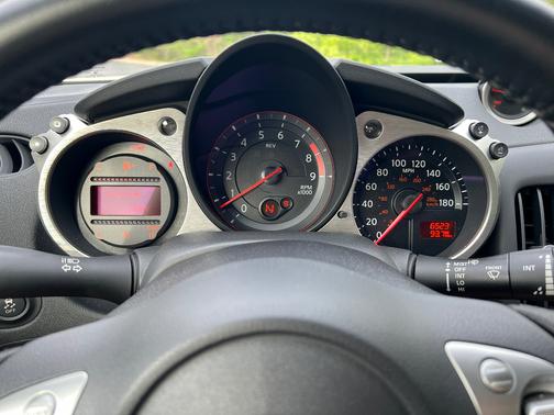 White 2018 Nissan 370Z Sport Tech