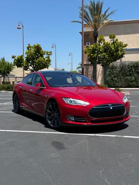 Red 2016 Tesla Model S 85D