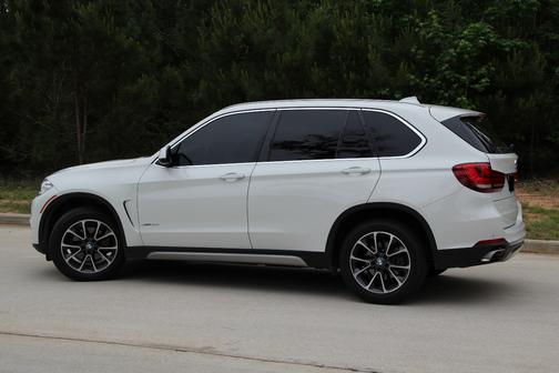 White 2018 BMW X5 sDrive35i