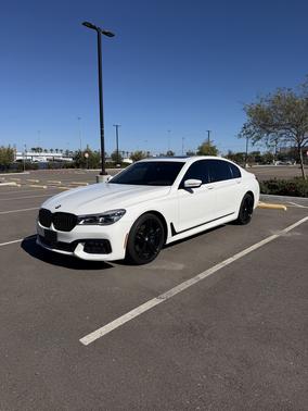 White 2017 BMW 750 i