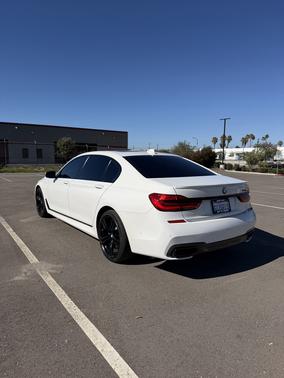 White 2017 BMW 750 i