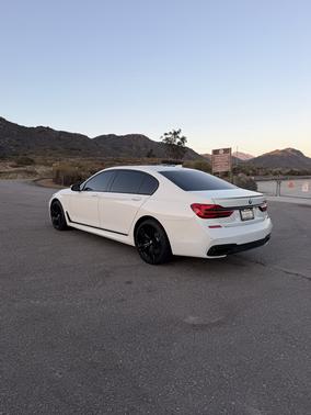 White 2017 BMW 750 i