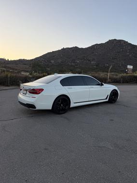 White 2017 BMW 750 i
