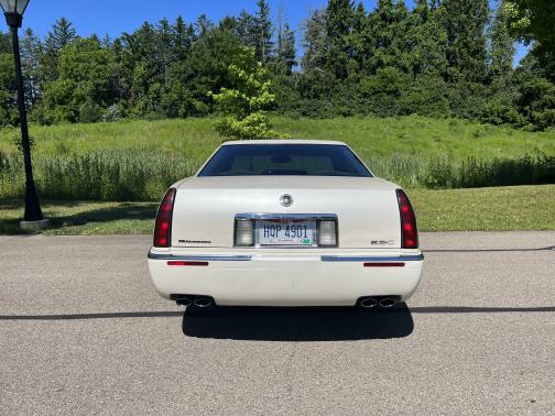 Photo 5 of 30 of 2000 Cadillac Eldorado Base