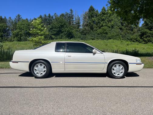 Photo 1 of 30 of 2000 Cadillac Eldorado Base