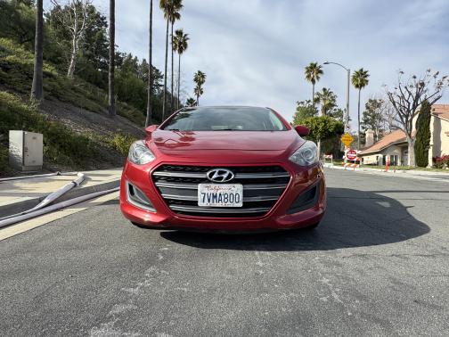 2017 Hyundai Elantra GT Base