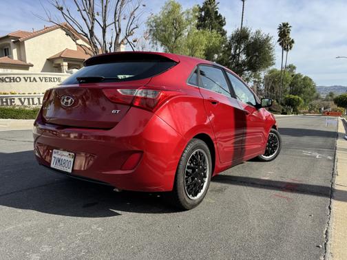 2017 Hyundai Elantra GT Base