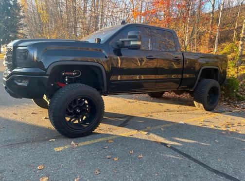 Black 2019 GMC Sierra 1500 Limited SLE