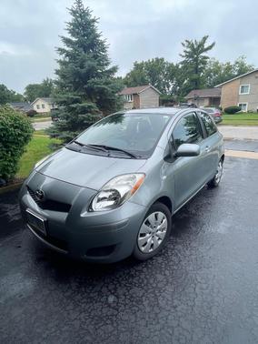 Gray 2010 Toyota Yaris Base