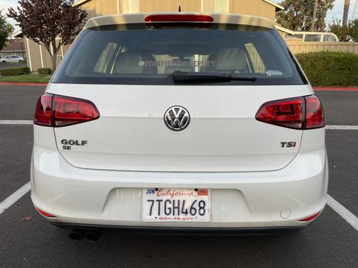 2016 Volkswagen Golf TSI SE 4-Door