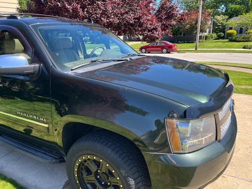 Green 2013 Chevrolet Avalanche LTZ
