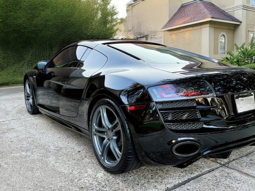 2012 Audi R8 5.2 quattro