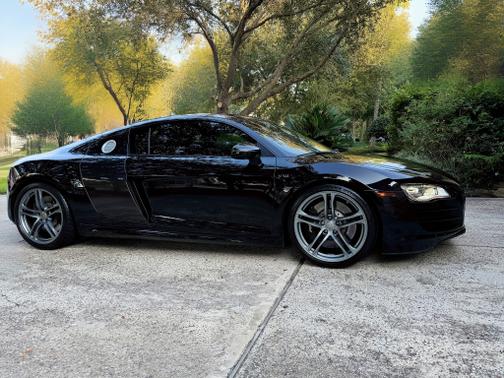 2012 Audi R8 5.2 quattro