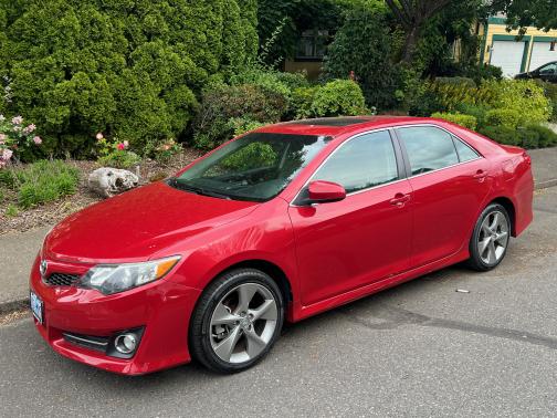 2014 Toyota Camry SE
