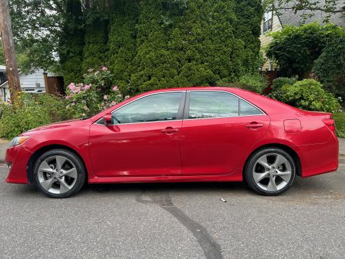 2014 Toyota Camry SE