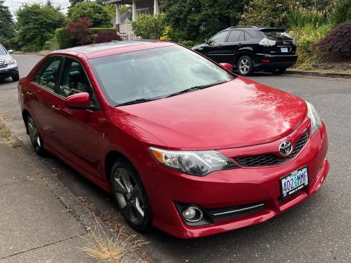 2014 Toyota Camry SE