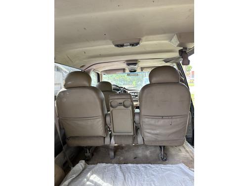 2002 GMC Safari Base