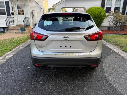Silver 2017 Nissan Rogue Sport S