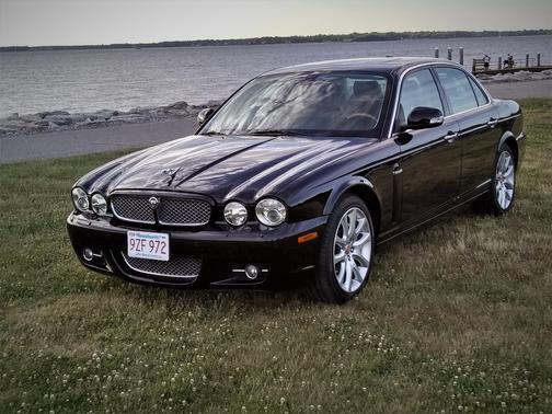 2008 Jaguar XJ8 Base