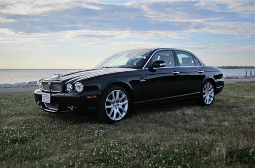 2008 Jaguar XJ8 Base