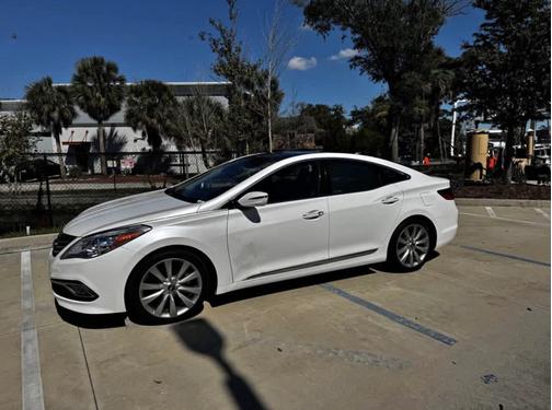 White 2017 Hyundai Azera Limited