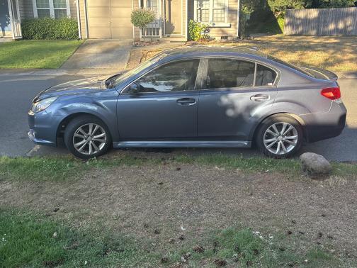 2014 Subaru Legacy 2.5i Premium