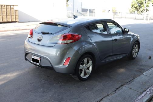 2012 Hyundai Veloster Base