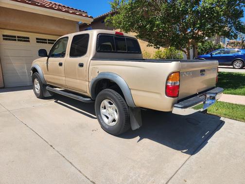 Gold 2003 Toyota Tacoma PreRunner Double Cab