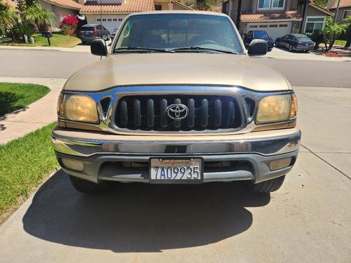 Gold 2003 Toyota Tacoma PreRunner Double Cab