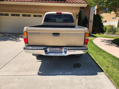 Gold 2003 Toyota Tacoma PreRunner Double Cab