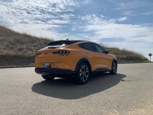 2022 Ford Mustang Mach-E Premium