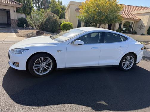 2015 Tesla Model S 60