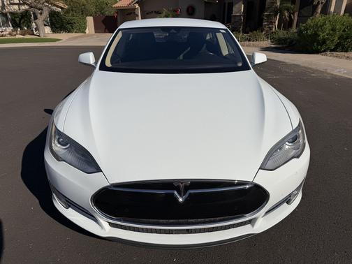 2015 Tesla Model S 60
