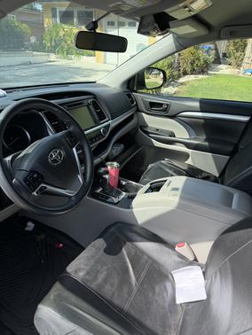 Gray 2016 Toyota Highlander LE Plus