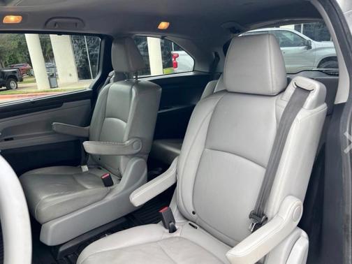 Silver 2019 Honda Odyssey EX-L