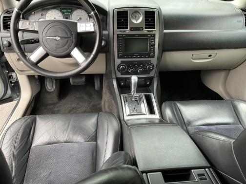 2006 Chrysler 300C SRT8