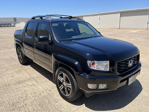 Black 2013 Honda Ridgeline Sport