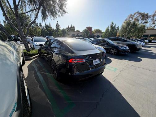 Black 2022 Tesla Model S Long Range