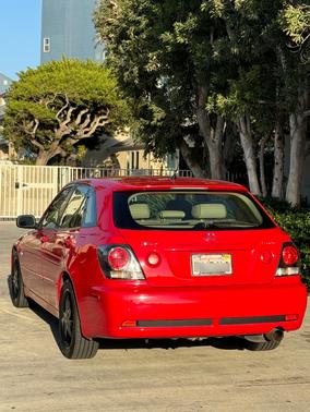 2002 Lexus IS 300 SportCross