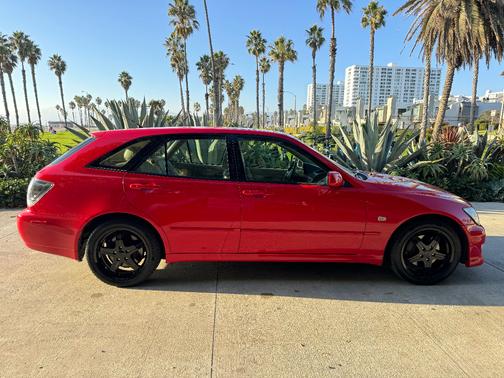 2002 Lexus IS 300 SportCross