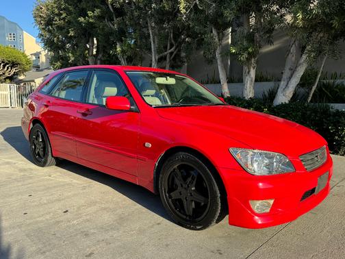 2002 Lexus IS 300 SportCross